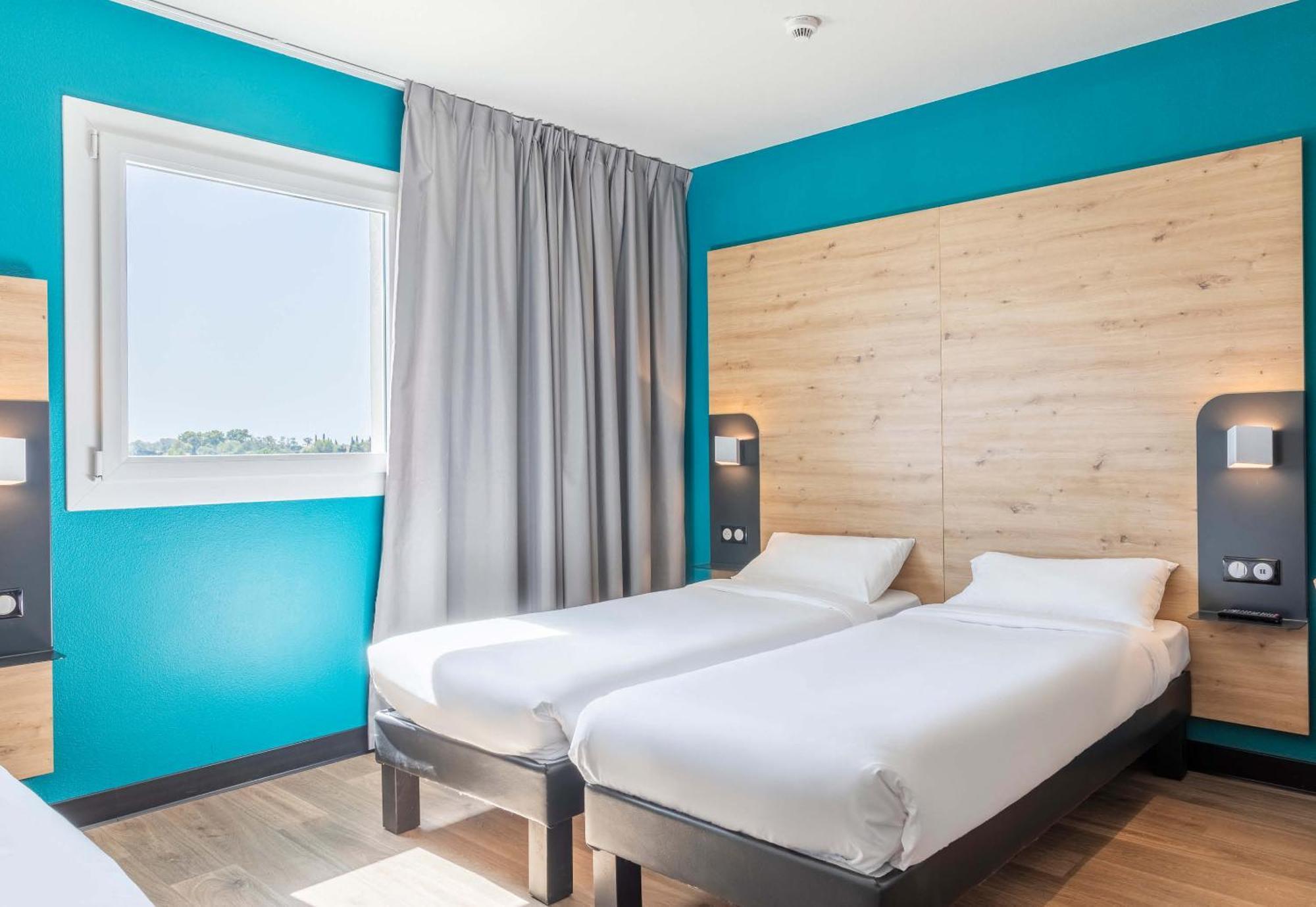 B&B Hotel Saint-Martin-De-Crau Alpilles Camargue Buitenkant foto
